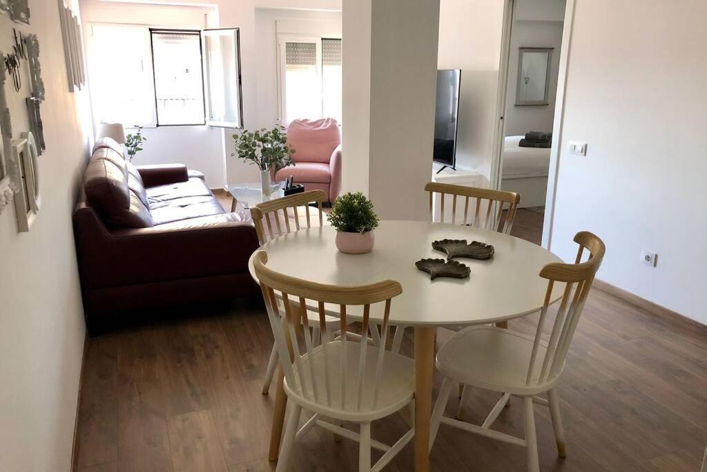 Beautiful And Renovated Apartment In The Center Valencia Bagian luar foto
