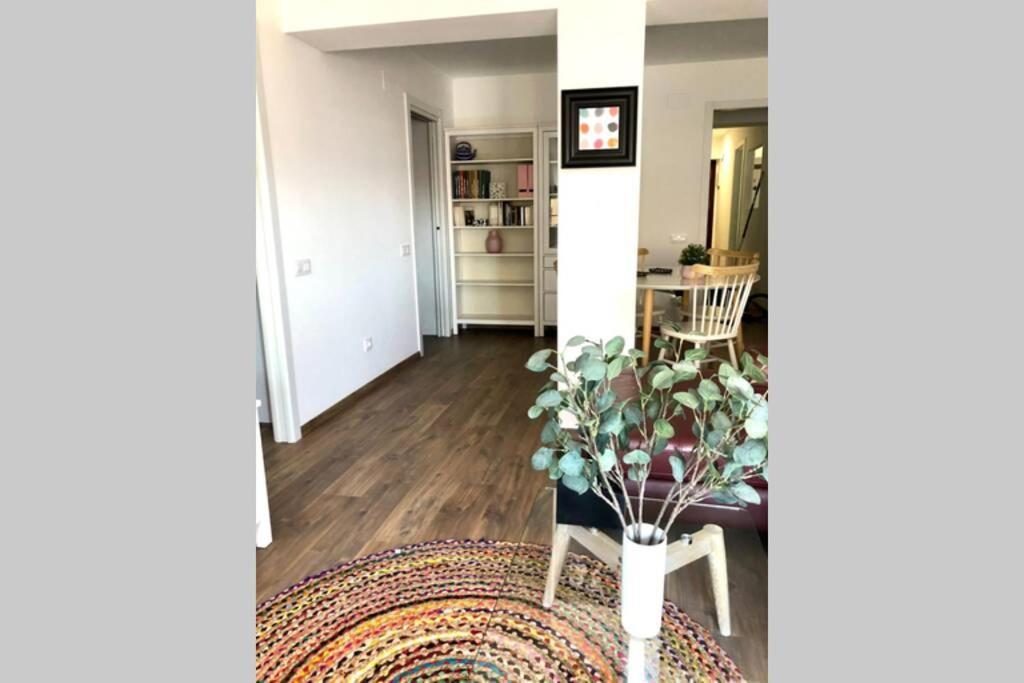 Beautiful And Renovated Apartment In The Center Valencia Bagian luar foto